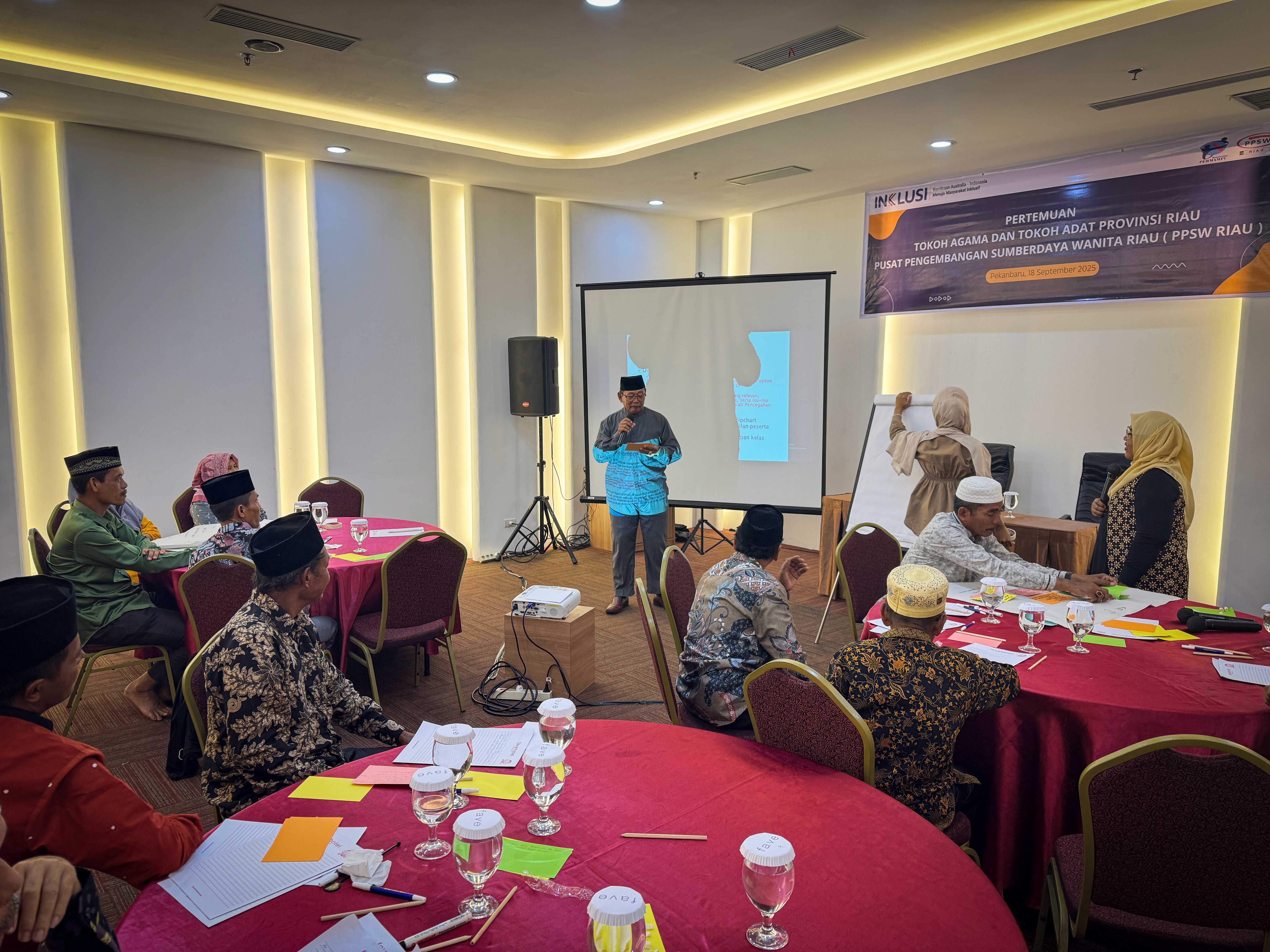 Advokasi Kebijakan Melalui Penguatan Forum Multi Stakeholder dan Female Bureaucrat/Perempuan Birokat